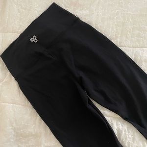 Aritzia Tna Butter Flare Leggings